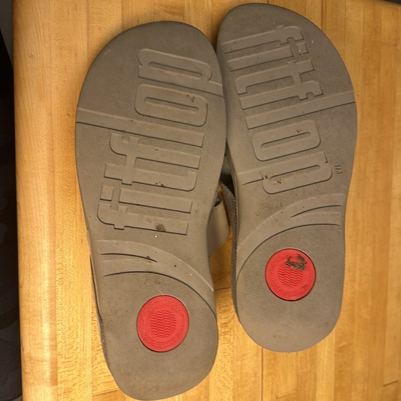 Women’s Fitflops - Picture 2 of 4